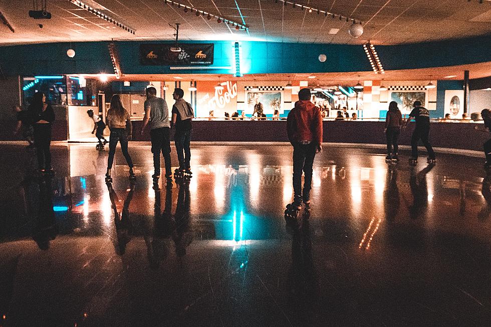 Roller Skating Is Cool Again At Historic Hotel Rink In Illinois