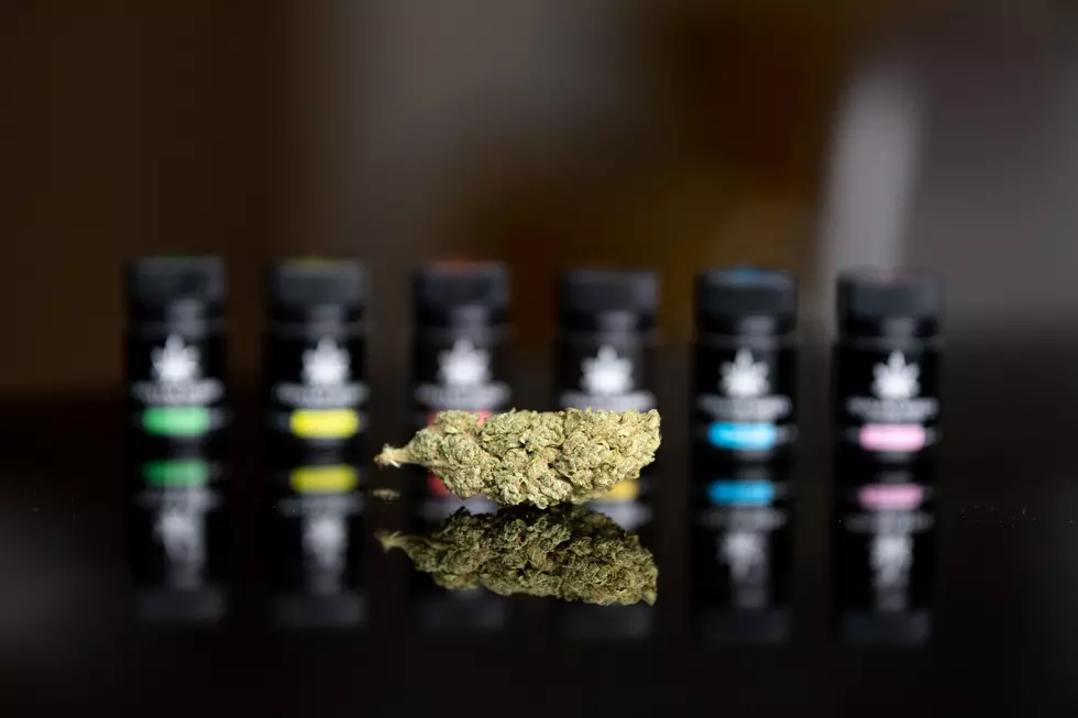 crystalweed-cannabis-V6AzrM-rtR8-unsplash
