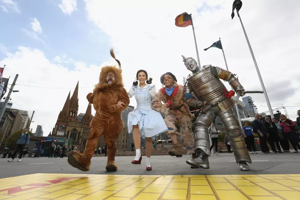 Follow The Yellow Brick Road To Wizard Of Oz Themed Illinois Park
