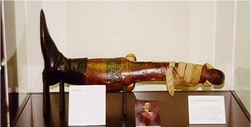 Why is There a Prosthetic Leg of a Mexican General in an Illinois Museum?