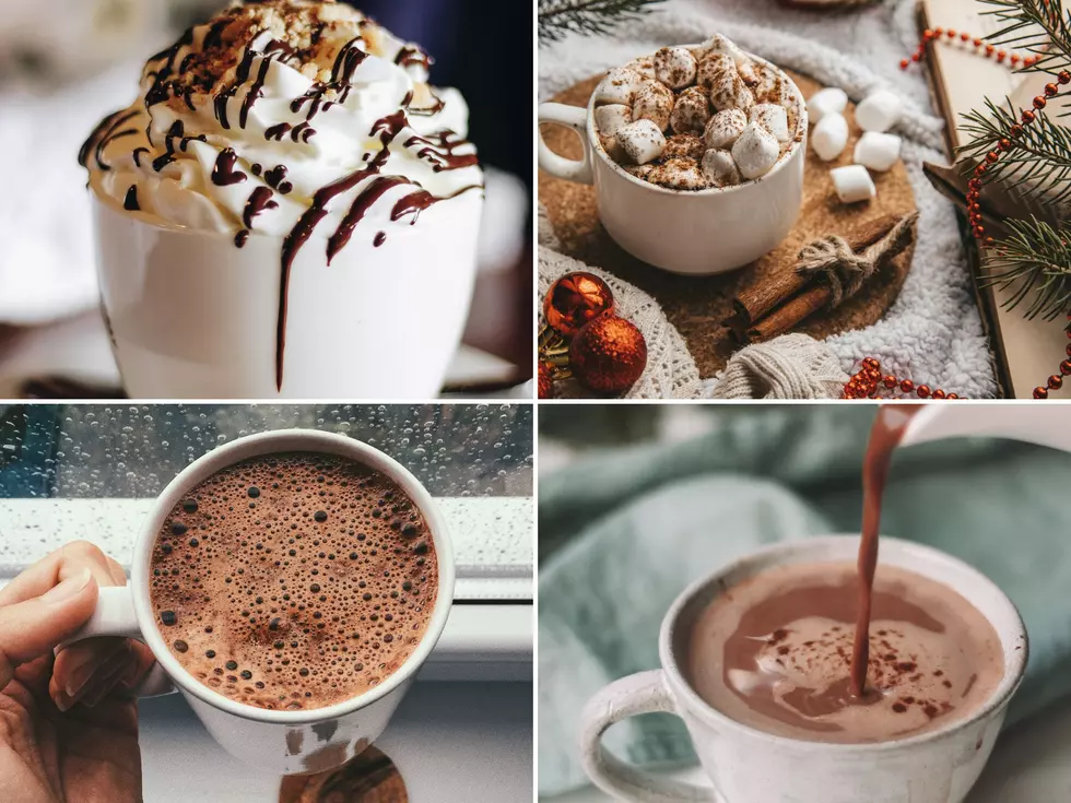 This Illinois Town Is Hosting A Warm & Tasty Holiday Cocoa Crawl