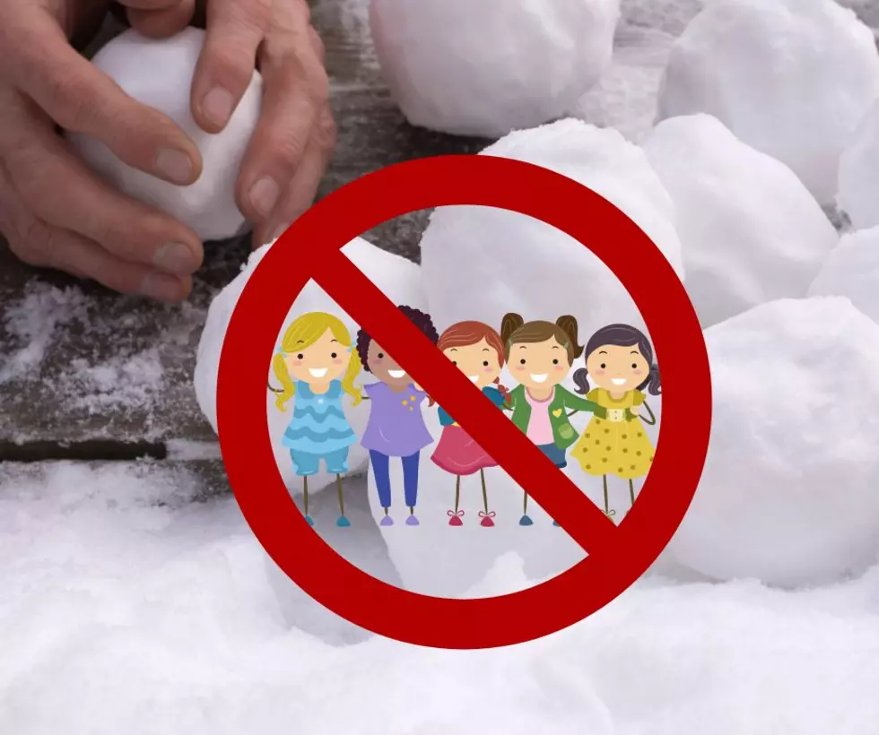 With Snow Coming, One Illinois City Has a ‘Snowball Throwing’ Law, For Girls?