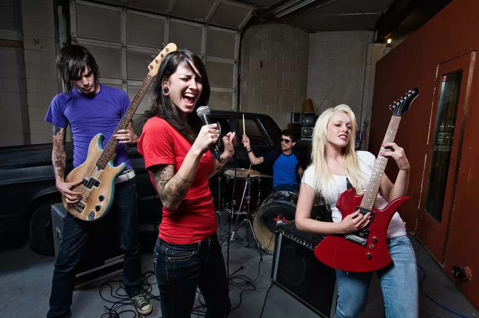 The Best Bars In Illinois To Check Out Local Bands