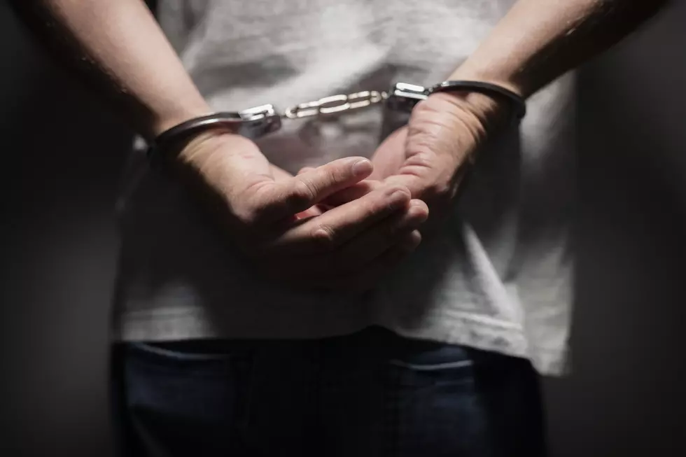 Illinois arrest uncovers seven warrants for local man