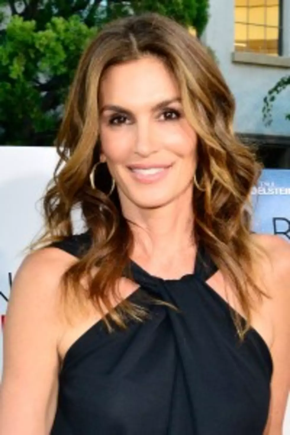 The Real Reason Stateline Native Cindy Crawford Kept Her Mole