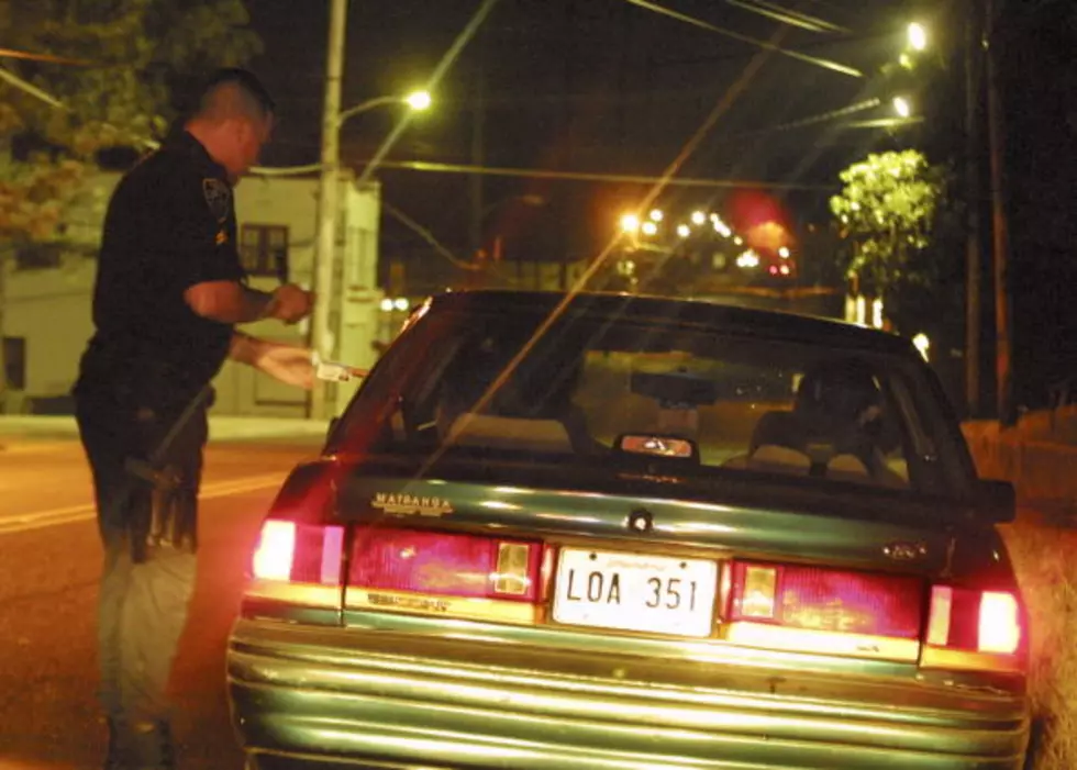 Amazing, Drunk Police Officer Pulls Over Motorist! [Video]