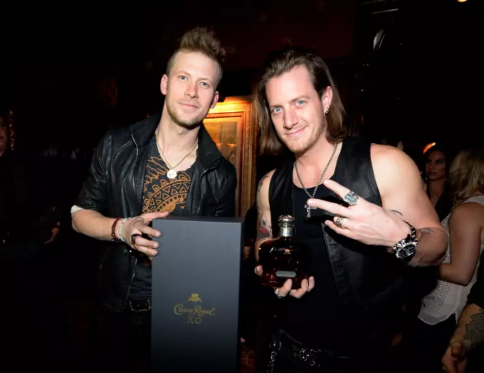 FGL&#8217;s Tyler Hubbard is Engaged