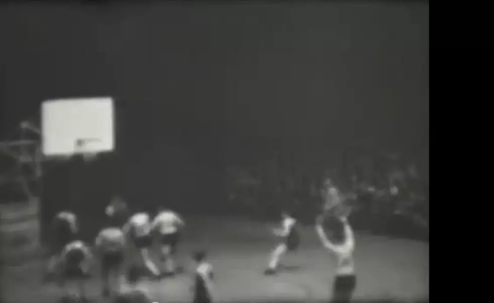 Film Depicts Illinois Basketball in the 1930’s [Video]