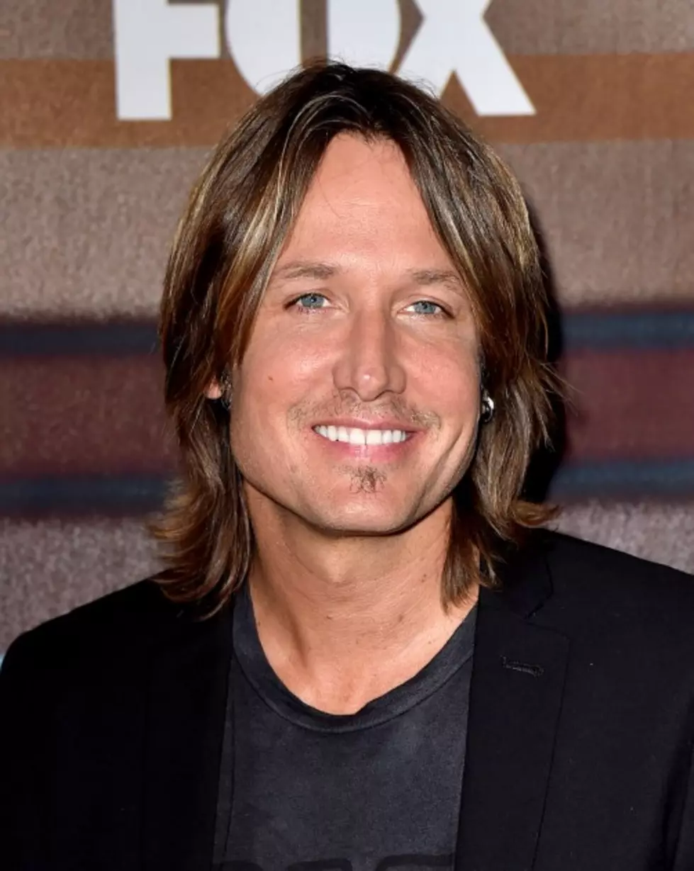 Keith Urban Performs Piano Version of &#8216;Somewhere In My Car&#8217; [VIDEO]