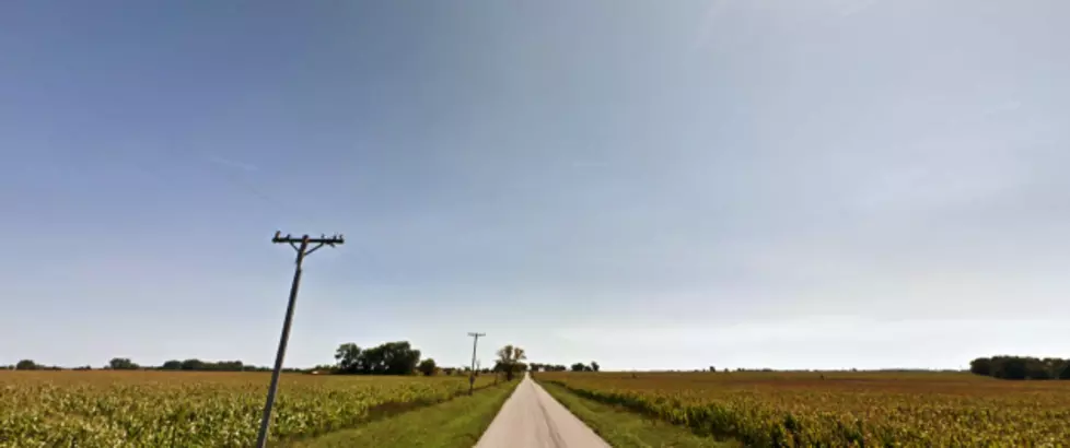 8 Creepy Illinois Roads to Travel&#8230; If You Dare [List]