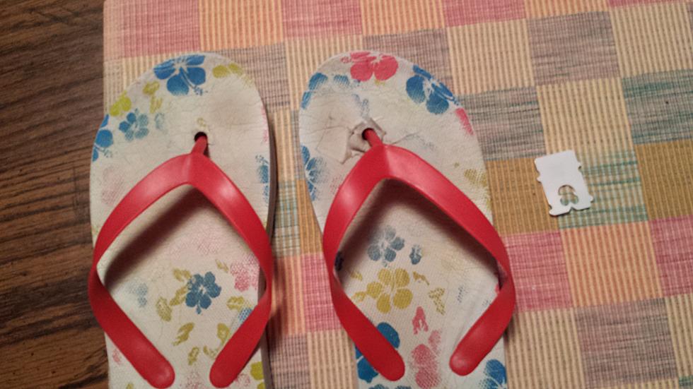 Quick Fix for a Broken Flip-Flop: Does this Work [Video]