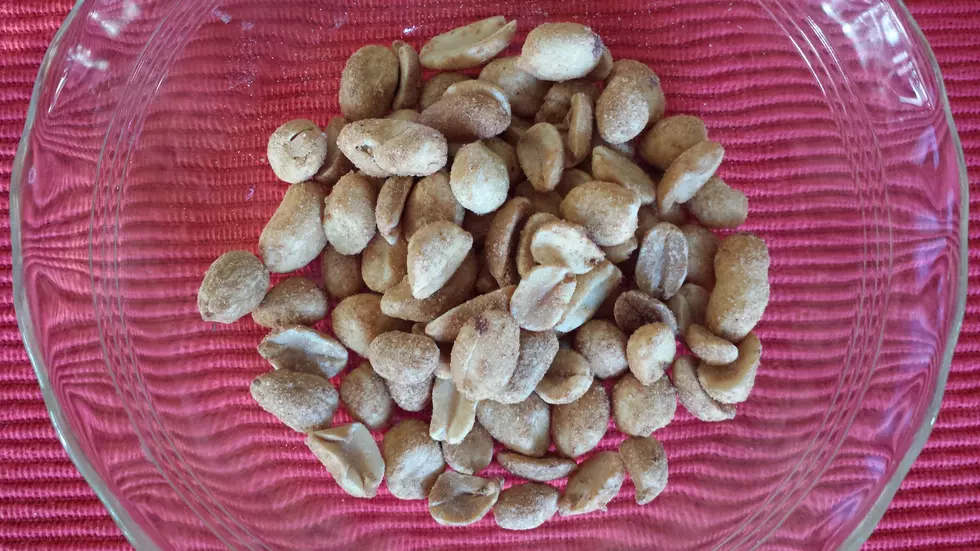 Snacking on Peanuts can Help Fight Obesity