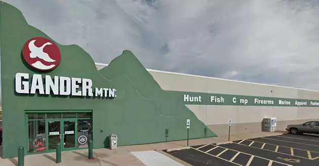 Gander Mountain in Rockford Won&#8217;t Take Your Gift Cards