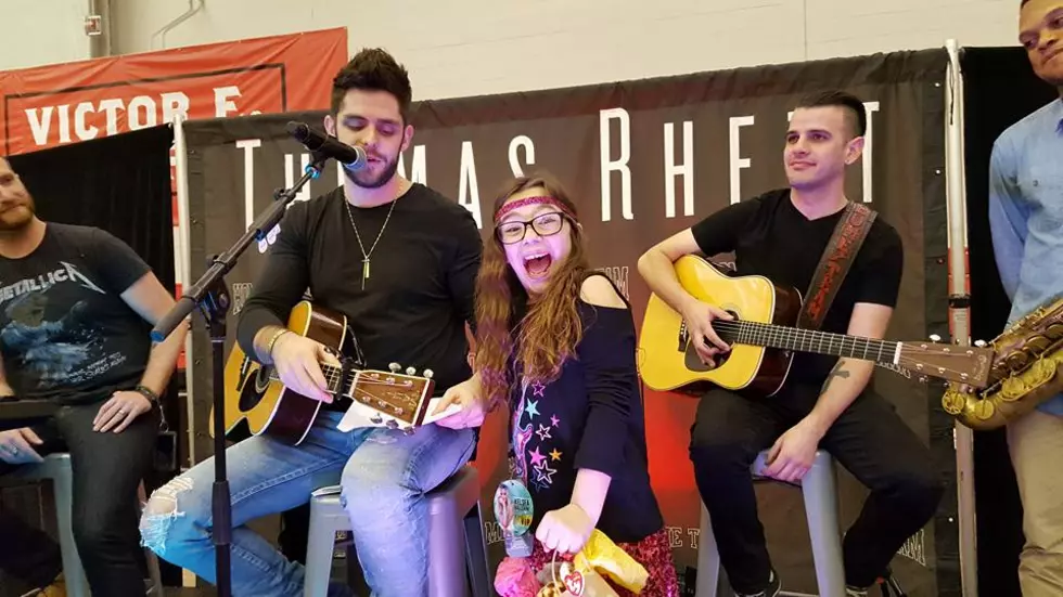 Rockford Girl Sings With Thomas Rhett in Dekalb
