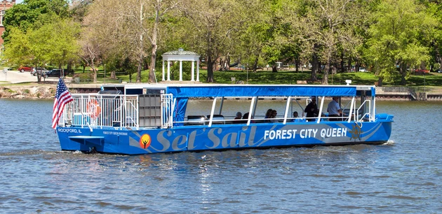 Take a Beer or Pizza Cruise This Summer on Rockford&#8217;s Forest City Queen