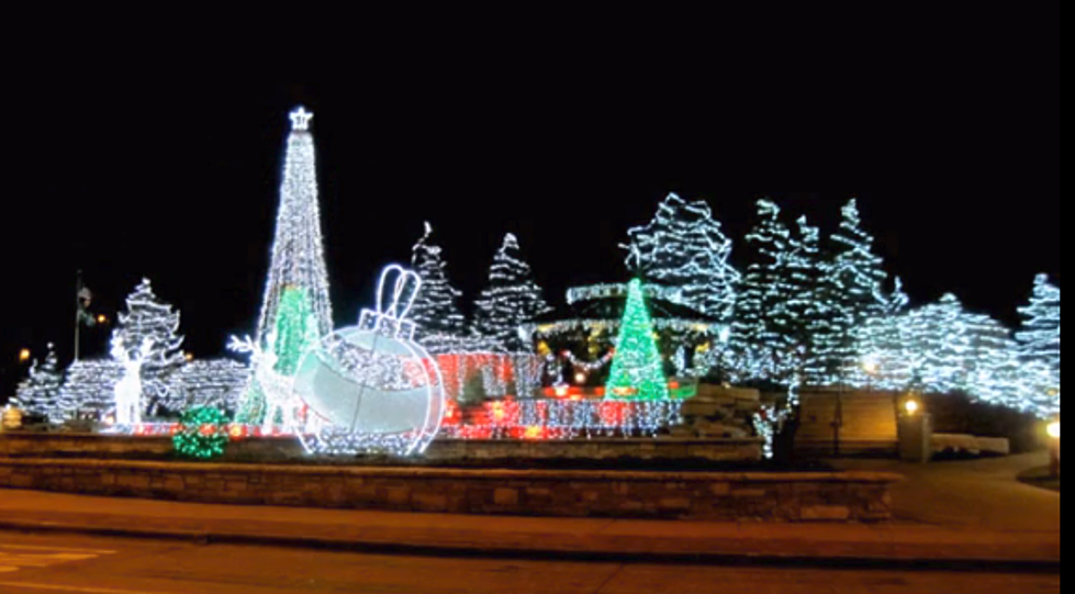 Tour the Lights of Chicago This Christmas Season