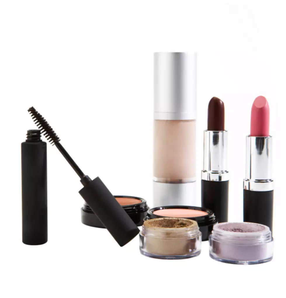 Illinois Cosmetic Chain Being Sued For Selling Used Make Up