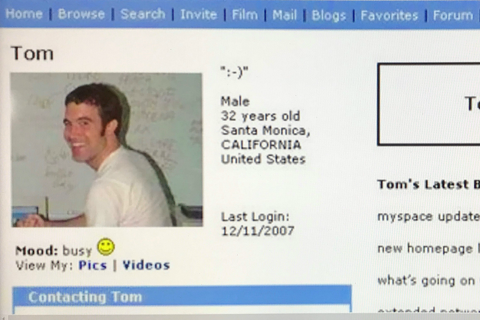 Are there any websites like myspace?