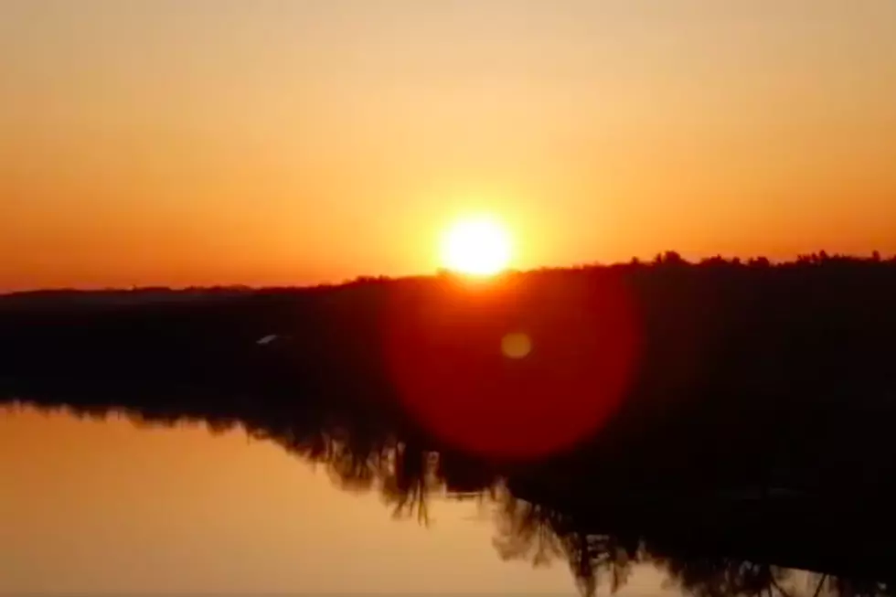 Rockford Photographer Shares Mesmerizing Sunrise Over Rock River