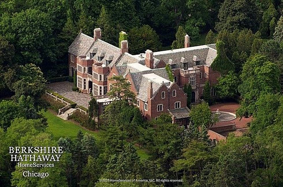Terrifying Illinois Mansion Is So Haunted it Sat Vacant for Nearly 50 Years