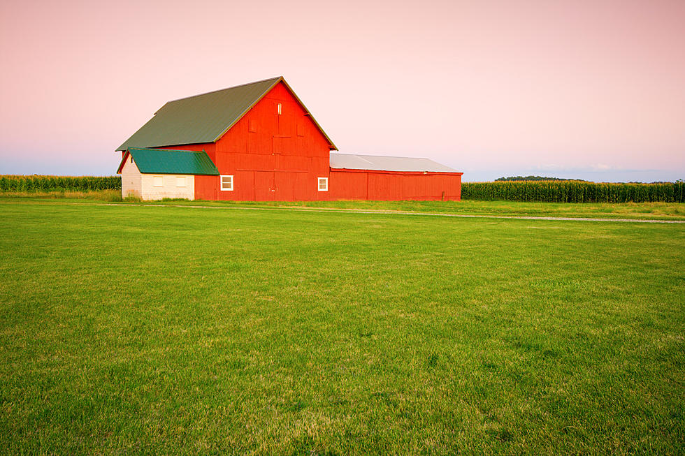 Do You Know How Historic Illinois Barns Got Painted Bright Red?