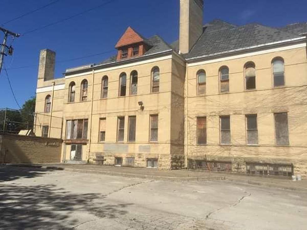 Disturbing Photos of One Illinois School That Has Sat Abandoned for Nearly 30 Years