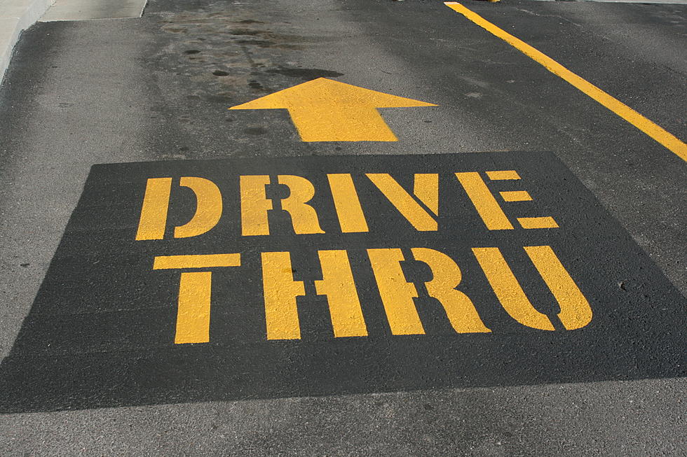 Do All People Suck? An Illinois Fast Food Worker Proves Otherwise