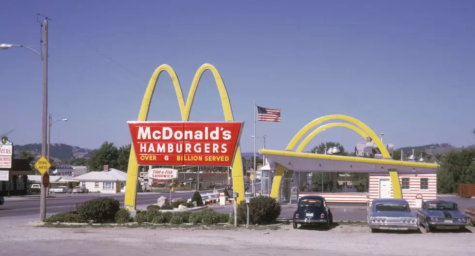 The World is Fascinated By This Illinois Man&#8217;s 60 Year Old Fries