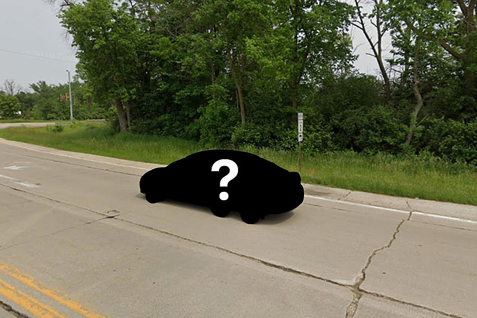 A Car With 6 Wheels Was Caught on Cam Rolling Around Illinois