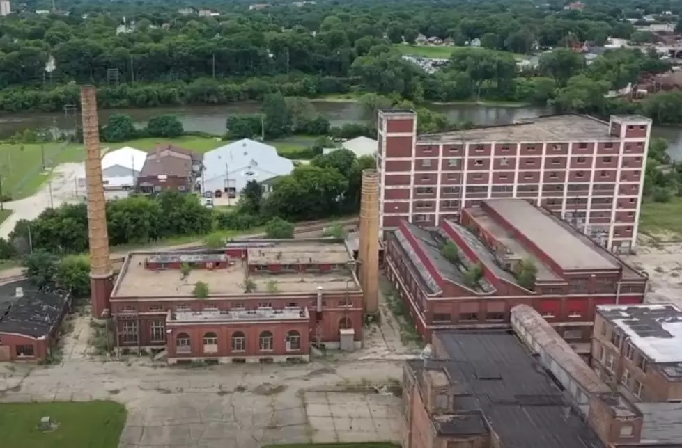 Peek Inside 10 of the Most Eerie Abandoned Buildings in Illinois