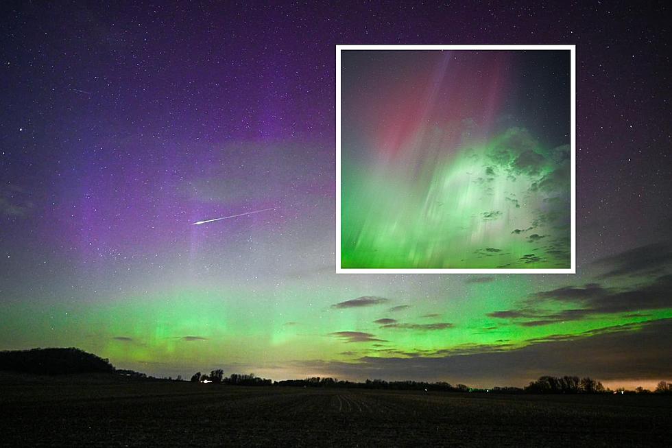 NIU Student Captures Photos of Northern Lights in Illinois