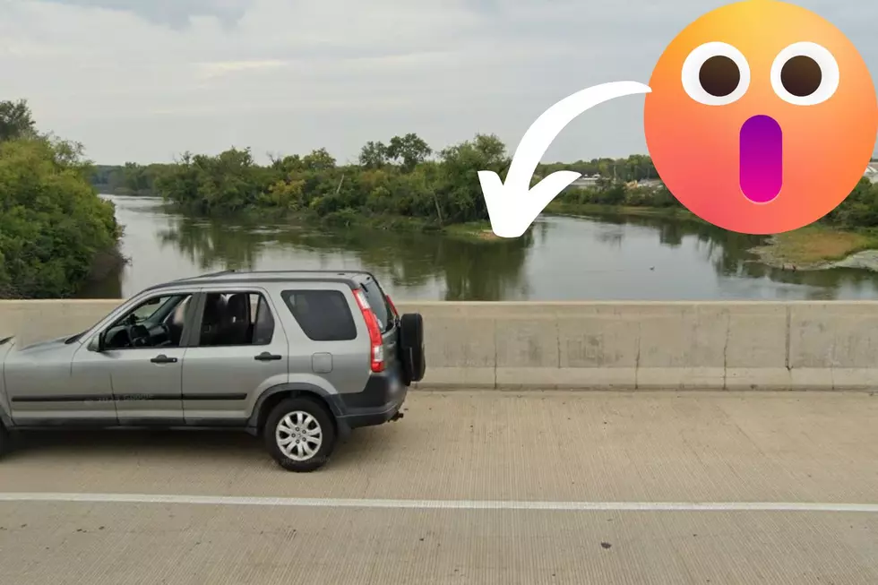Dead Body Floating in an Illinois River is Found By Fisherman