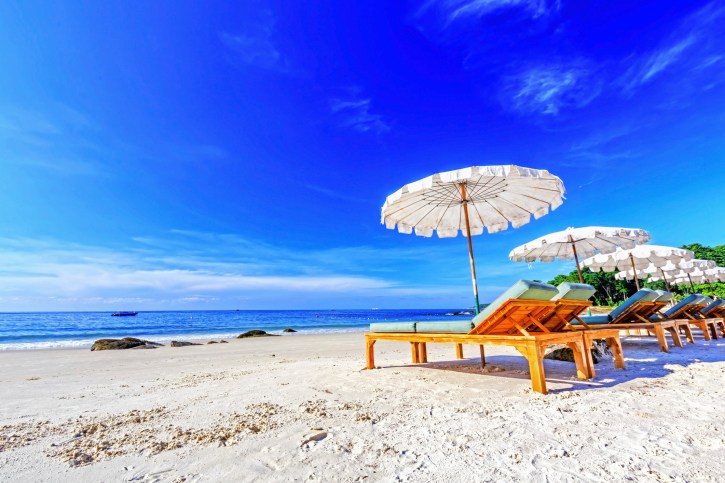 Stunning Wisconsin Beaches Worth the Drive From Illinois