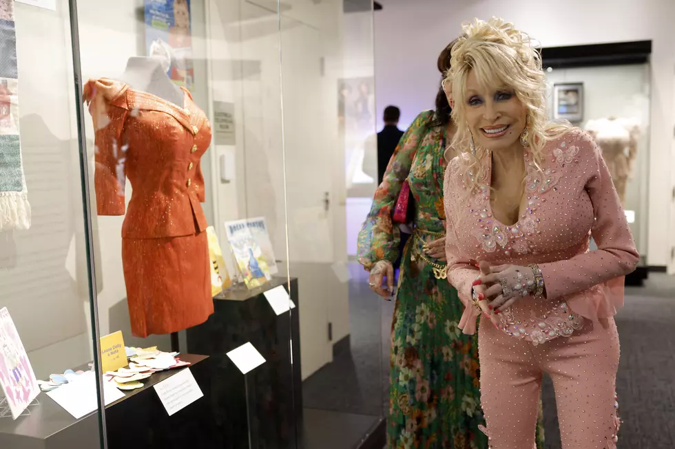 Dolly Parton Became an Illinois Radio Star on the Big Screen
