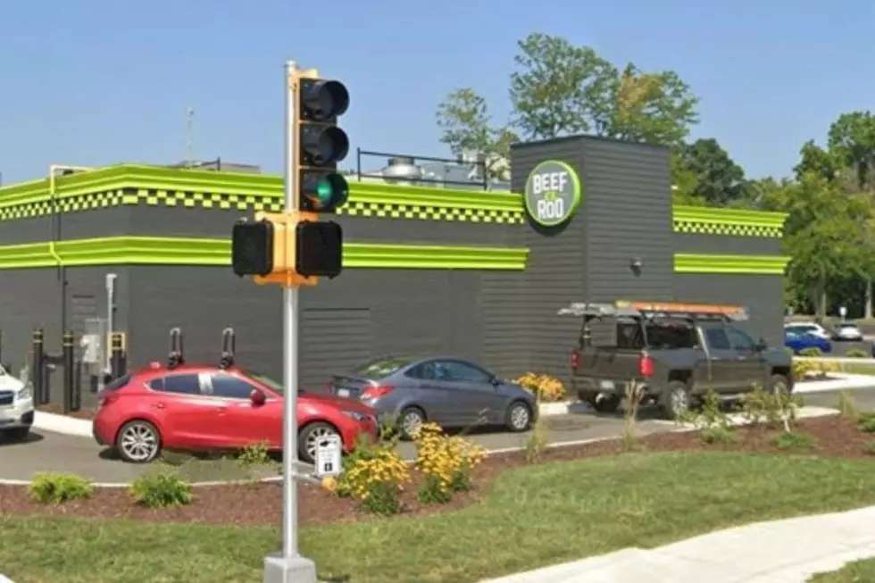 Rockford’s Beef-a-Roo Comeback Just Got a Whole Lot More Real