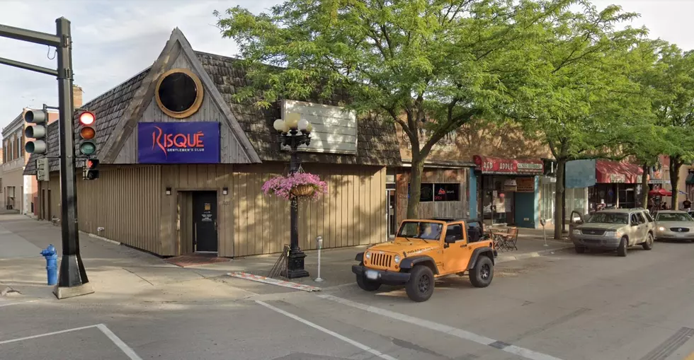 The Funniest Yelp Reviews for Cedar Valley Gentleman&#8217;s Clubs