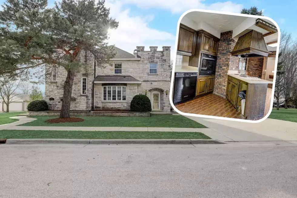 This Midwestern Castle Looks Medieval Outside, and Like 1975 Inside [PHOTOS]