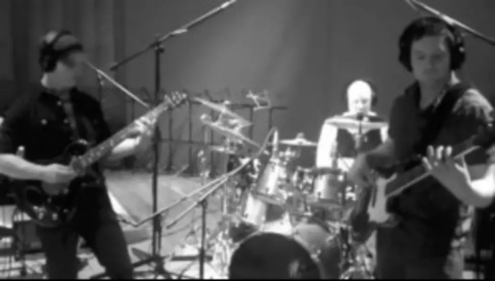 Trio Performs Zep Medley (Video)