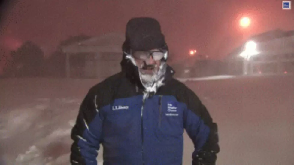 Jim Cantore Goes NUTS for Thundersnow