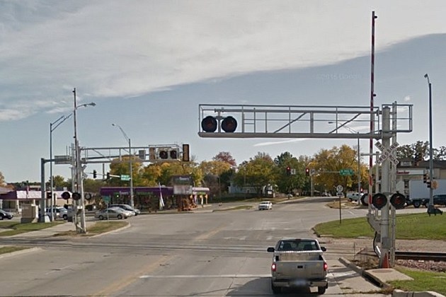 Railroad Crossing Repairs To Close Cedar Falls Street
