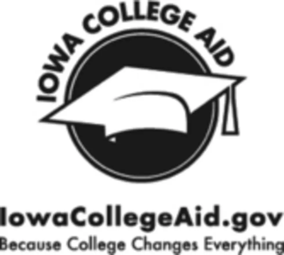 Iowan&#8217;s Overestimating College Debt