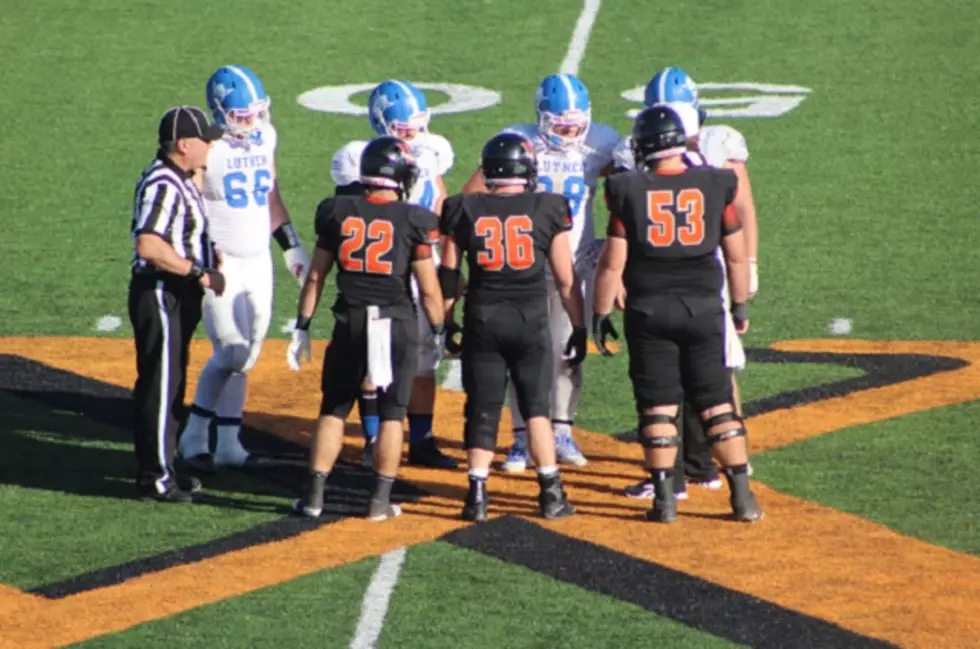 Luther Stuns Wartburg In Overtime, 28-27 [Video]