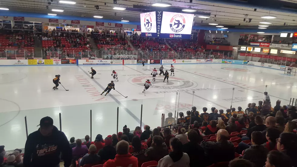 6-0 Black Hawks Vs. The Gamblers Friday Night In Partytown