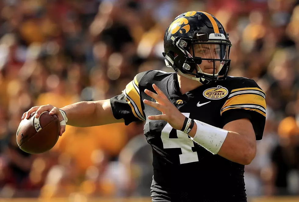 Iowa’s Nate Stanley A Finalist For Johnny Unitas Award