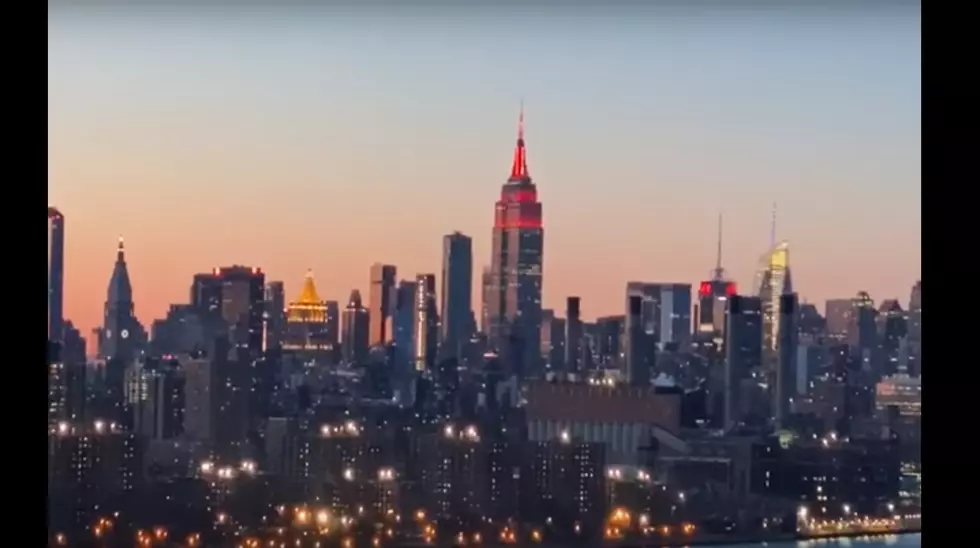 The Empire State Building Has Been Featuring a Pulsing Heartbeat (video)