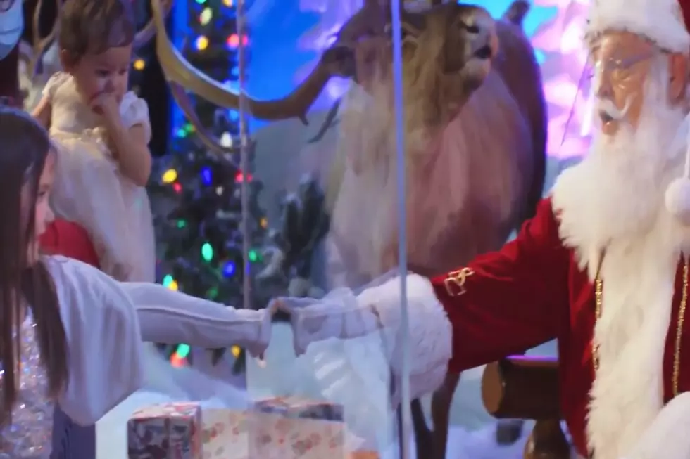 You Can Visit Santa as He Sits in a Glass Cage (VIDEO)