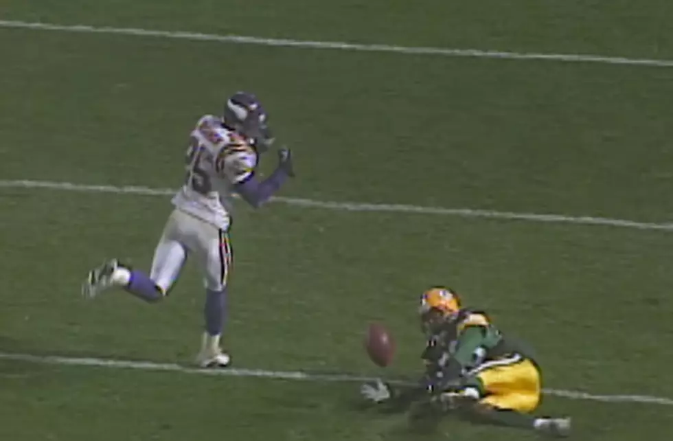 20 Years Ago Antonio Freeman Makes Amazing Catch on MNF vs. Vikings