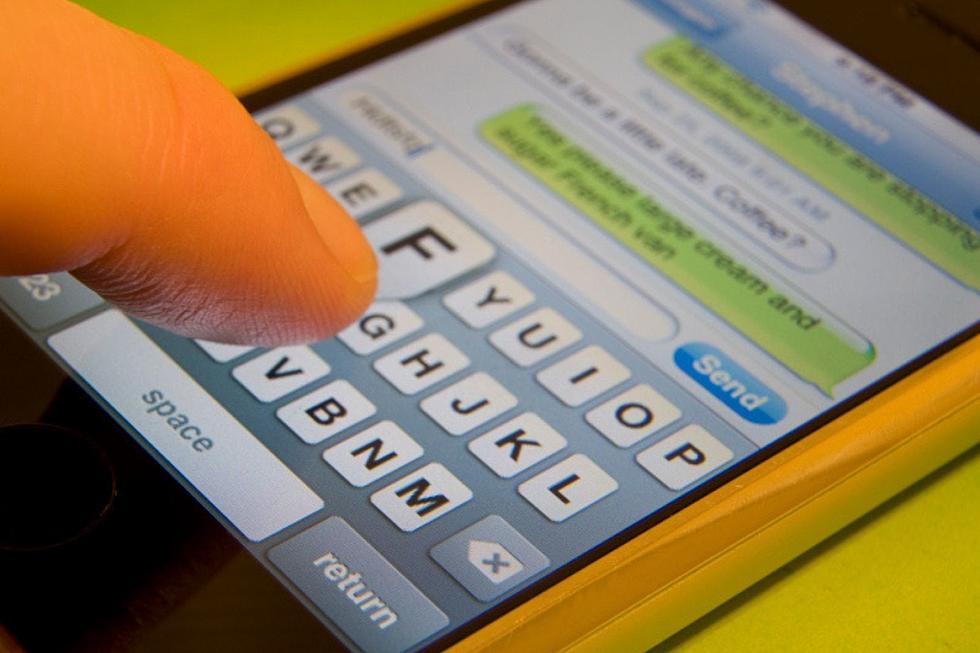 Simple Trick To Stop Your Phone From Autocorrecting the F-Word