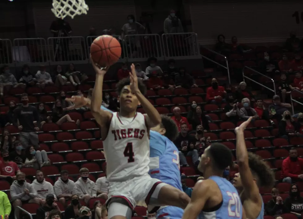 Cedar Falls Stays Unbeaten With State Quarterfinal Win [PHOTOS]