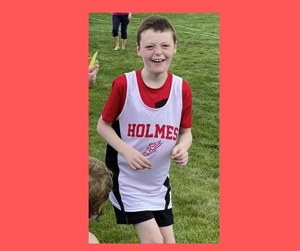 Special Needs Cedar Falls Teen Runs His First Track Meet Race [Video]